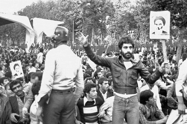 فیلم/ صدای گچ و خون؛ روایتی از واکنش فرهنگیان مازندران به رویداد ۱۳ آبان ۱۳۵۷