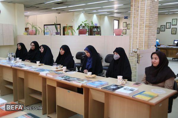 روایت حماسهٔ گردان ۴۰۸ غواص در نشست ادبی دفاع‌مقدس کرمان+تصاویر