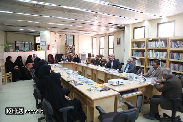 روایت حماسهٔ گردان ۴۰۸ غواص در نشست ادبی دفاع‌مقدس کرمان+تصاویر