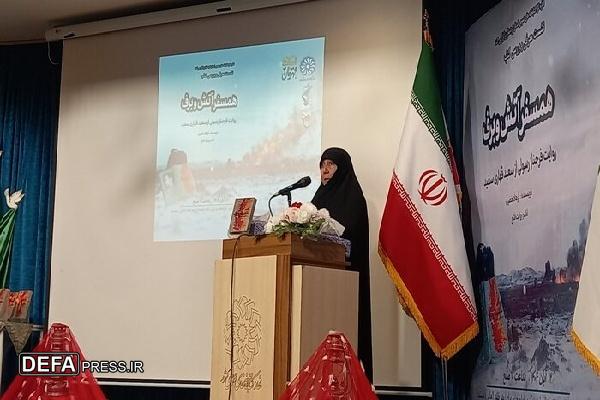 همسر شهید قهاری: شهید قهاری فرمانده‌ای عملیاتی بود که گمنامانه خدمت کرد