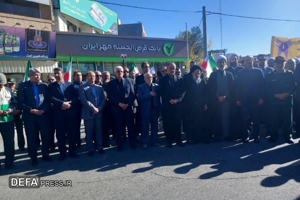 فریاد همبستگی در بیرجند؛ دانشآموزان پرچمدار مبارزه با استکبار شدند+ عکس و فیلم فریاد همبستگی در بیرجند؛ دانشآموزان پرچمدار مبارزه با استکبار شدند+ عکس و فیلم