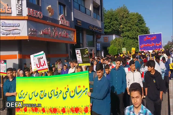 دیار علویان در ۱۳ آبان باشکوه سنگر مبارزه با استکبار جهانی شد دیار علویان در ۱۳ آبان باشکوه سنگر مبارزه با استکبار جهانی شد