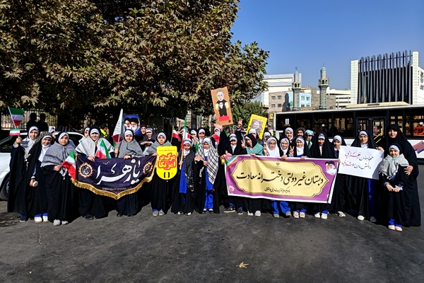 نسل جدید انقلاب از فهمیده‌ها تا نوجوانان امروز، میراث‌دار عزت ایران