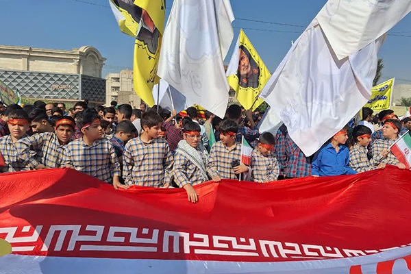 خروش ضد استکباری مردم اهواز در یوم الله ۱۳ آبان + عکس