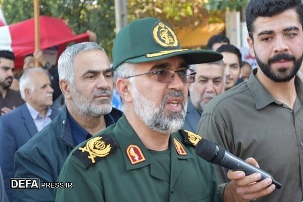 ایستادگی ملت ایران معادلات دشمن را بر هم می‌زند