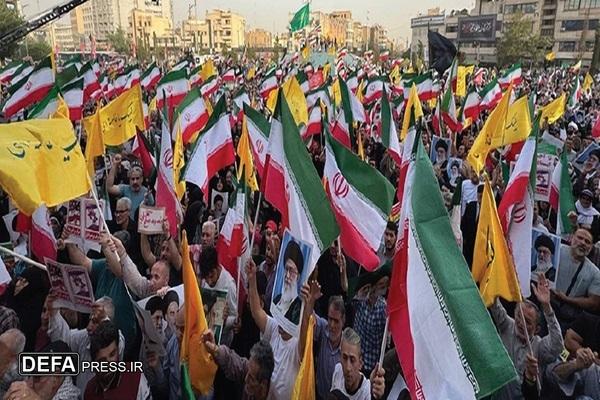 ملت ایران در برابر همه تهدیدات دشمنان استوار و باصلابت ایستاده است ملت ایران در برابر همه تهدیدات دشمنان استوار و باصلابت ایستاده است