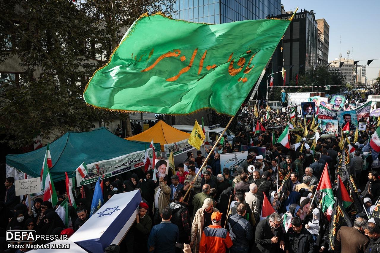 طنین فریاد استکبارستیزی در سراسر کشور/ «۱۳ آبان» نماد مقاومت ایرانیان در برابر سلطه جهانی+ تصاویر طنین فریاد استکبارستیزی در سراسر کشور/ «۱۳ آبان» نماد مقاومت ایرانیان در برابر سلطه جهانی+ تصاویر