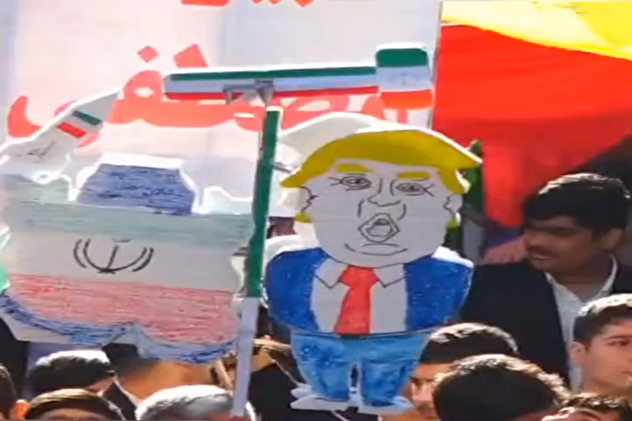 فیلم/ مکانیزم چکُش دانش آموزان گرگانی بر سر ترامپ