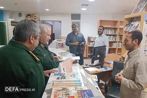 بازدید سرلشکر صفوی از موزه دفاع مقدس و مقاومت دزفول بازدید سرلشکر صفوی از موزه دفاع مقدس و مقاومت دزفول