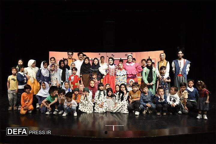 خانه نمایش امید حوزه هنری در هفته نوجوان خانه نمایش امید حوزه هنری در هفته نوجوان