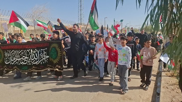 راهپیمایی ۱۳ آبان در زادگاه دانش آموز شهید «محمد حسین فهمیده» + تصاویر