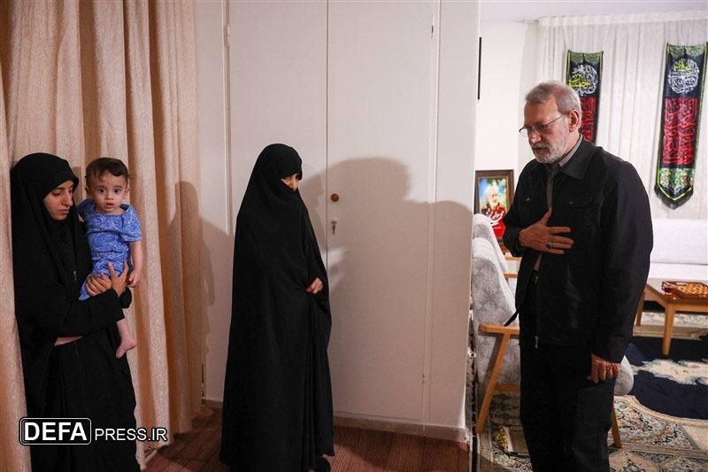 دیدار لاریجانی با خانواده شهید کاظمی دیدار لاریجانی با خانواده شهید کاظمی