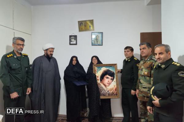 دیدار مسئولان ایثارگران نیروهای مسلح خراسان شمالی با خانواده شهید جان‌محمد عمیق و سردار شهید حمیدرضا نیستانی در بجنورد