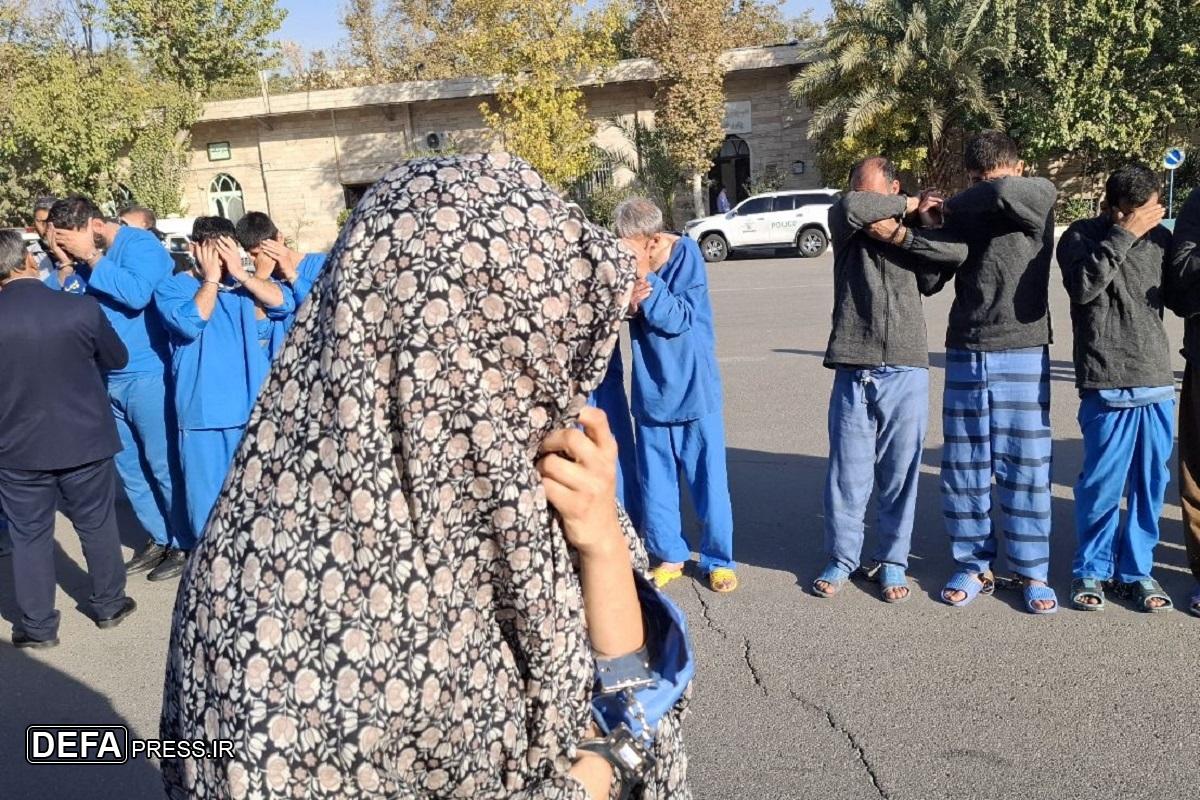 سرقت زن هنرمند با شاه‌کلید از خانه‌ها مردم+ فیلم