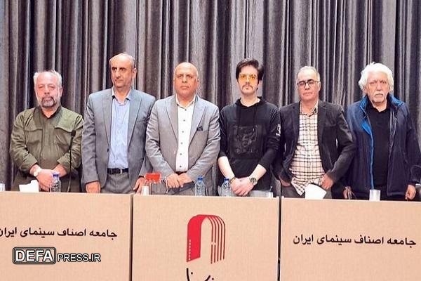 معرفی اعضای جدید هیئت مدیره انجمن منتقدان و نویسندگان سینمایی ایران معرفی اعضای جدید هیئت مدیره انجمن منتقدان و نویسندگان سینمایی ایران