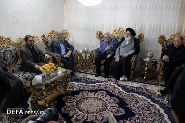 تجلیل از خانوادههای معظم شهدا در گرمدره تجلیل از خانوادههای معظم شهدا در گرمدره