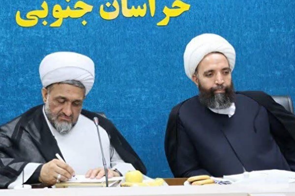 فعالیت ۲۳۴۰ حلقه صالحین و ۶۰۰ روحانی در بسیج خراسان جنوبی