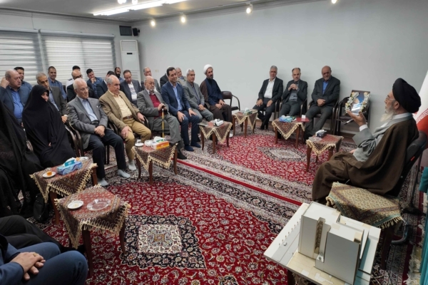 کمک به ایتام و دانشآموزانِ نیازمند، باید آبرومند و مستمر باشد کمک به ایتام و دانشآموزانِ نیازمند، باید آبرومند و مستمر باشد