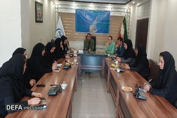 نشست تخصصی «سبک زندگی خانواده و تأثیر آن بر فرهنگ عمومی در دهه اخیر» برگزار شد نشست تخصصی «سبک زندگی خانواده و تأثیر آن بر فرهنگ عمومی در دهه اخیر» برگزار شد