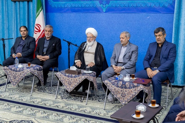 امام جمعه یزد خواستار تحول بنیادین در آموزش و پرورش بر اساس «تدین، تفکر و تعقل» شد