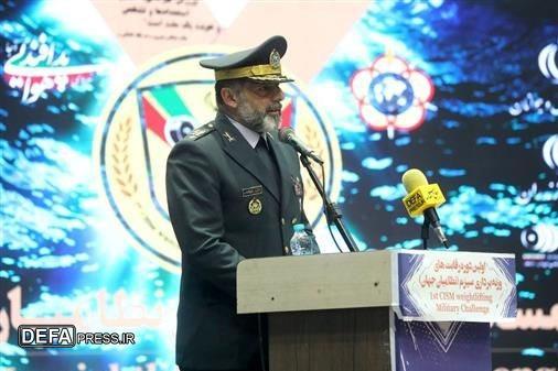 امیر خوش قلب: میادین ورزشی دیوارهای بیاعتمادی را میشکنند امیر خوش قلب: میادین ورزشی دیوارهای بیاعتمادی را میشکنند