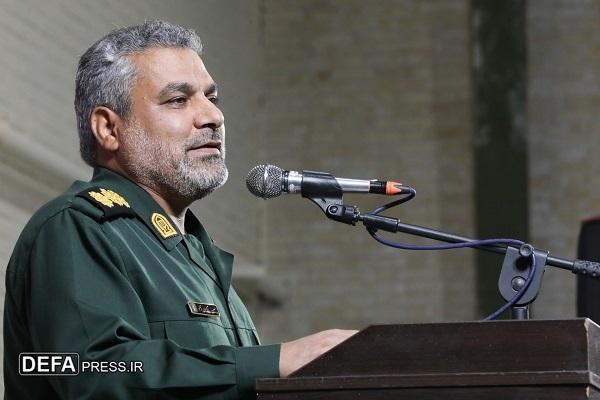 مقابله با جنگ نرم دشمن؛ با نهادینه کردن فرهنگ ایثار و مقامت در قلب مدارس یزد مقابله با جنگ نرم دشمن؛ با نهادینه کردن فرهنگ ایثار و مقامت در قلب مدارس یزد