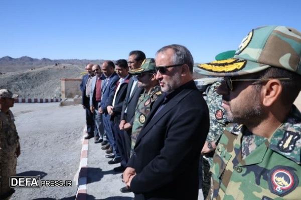 حضور مؤثر نیروهای مسلح در نقطه صفر مرزی، تضمینکننده امنیت ایران اسلامی است حضور مؤثر نیروهای مسلح در نقطه صفر مرزی، تضمینکننده امنیت ایران اسلامی است