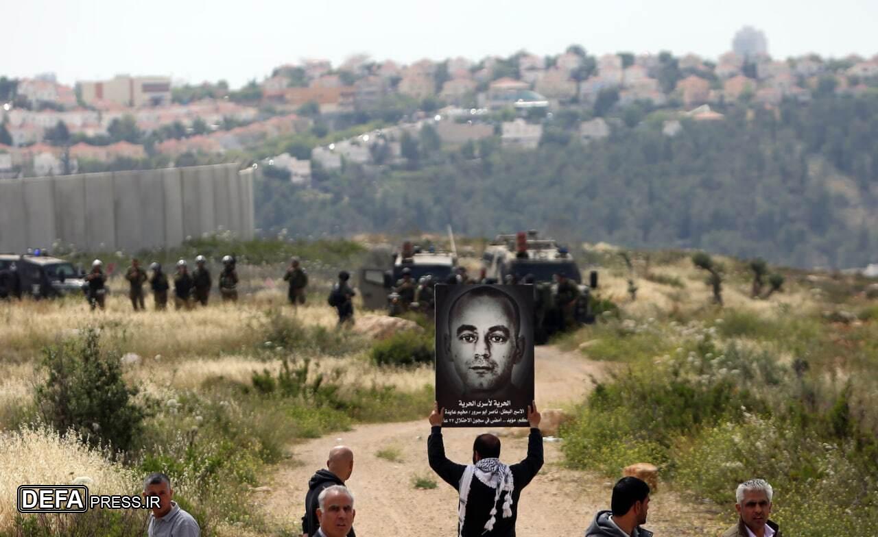 روایت یک دیوار؛ از جبههی زندان تا «هتل حماس» روایت یک دیوار؛ از جبههی زندان تا «هتل حماس»