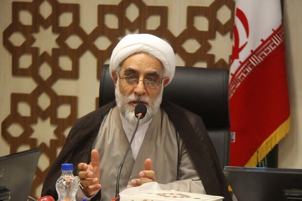 خدمت به امام زمان (عج) رمز پایداری و موفقیت حوزه‌های علمیه است