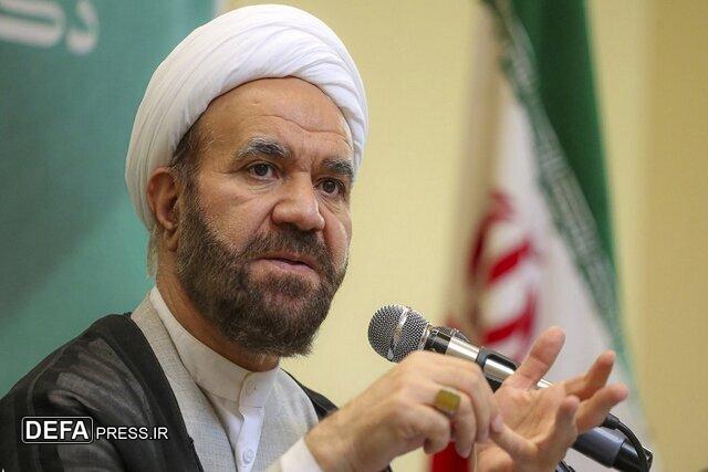 تولیت حرم شاهچراغ(ع): ضعف در تبیین تاریخ انقلاب، ترک جهاد است/ در برابر هجمه ترکیبی دشمن بی‌تفاوت نباشیم