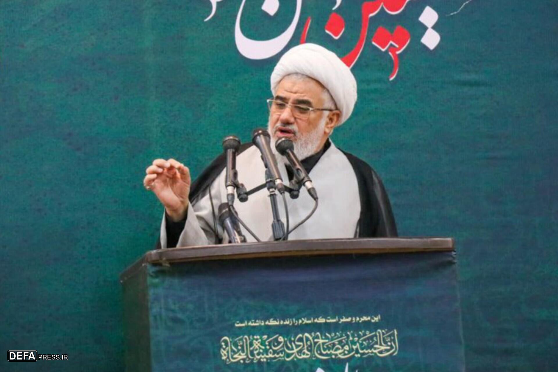 تقابل ایران و آمریکا بر پایه استقلالطلبی شکل گرفته است تقابل ایران و آمریکا بر پایه استقلالطلبی شکل گرفته است