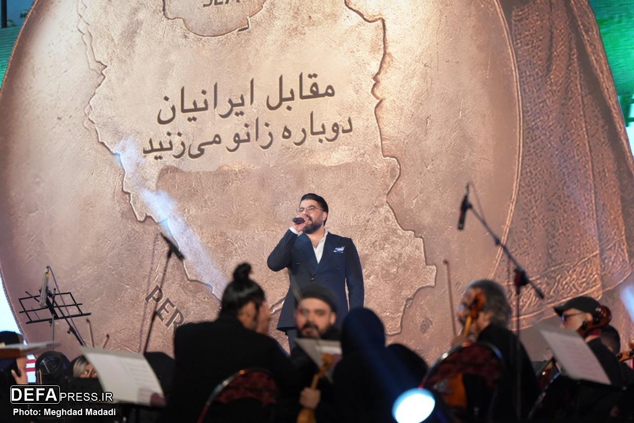 رونمایی از مجسمه شکست والرین؛ «در مقابل ایران دوباره زانو میزنید» رونمایی از مجسمه شکست والرین؛ «در مقابل ایران دوباره زانو میزنید»