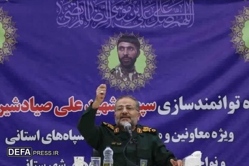 سردار سلیمانی سردار سلیمانی: ایرانِ ضعیف و دستنشانده، مطالبه و مطلوب انگلیسیهاست