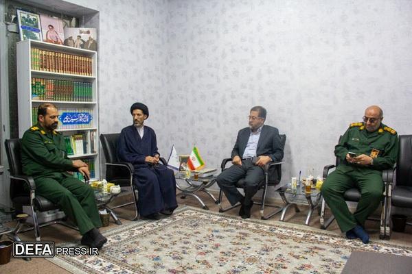 جلسه با شهردار و امام جمعه اردکان+ تصاویر