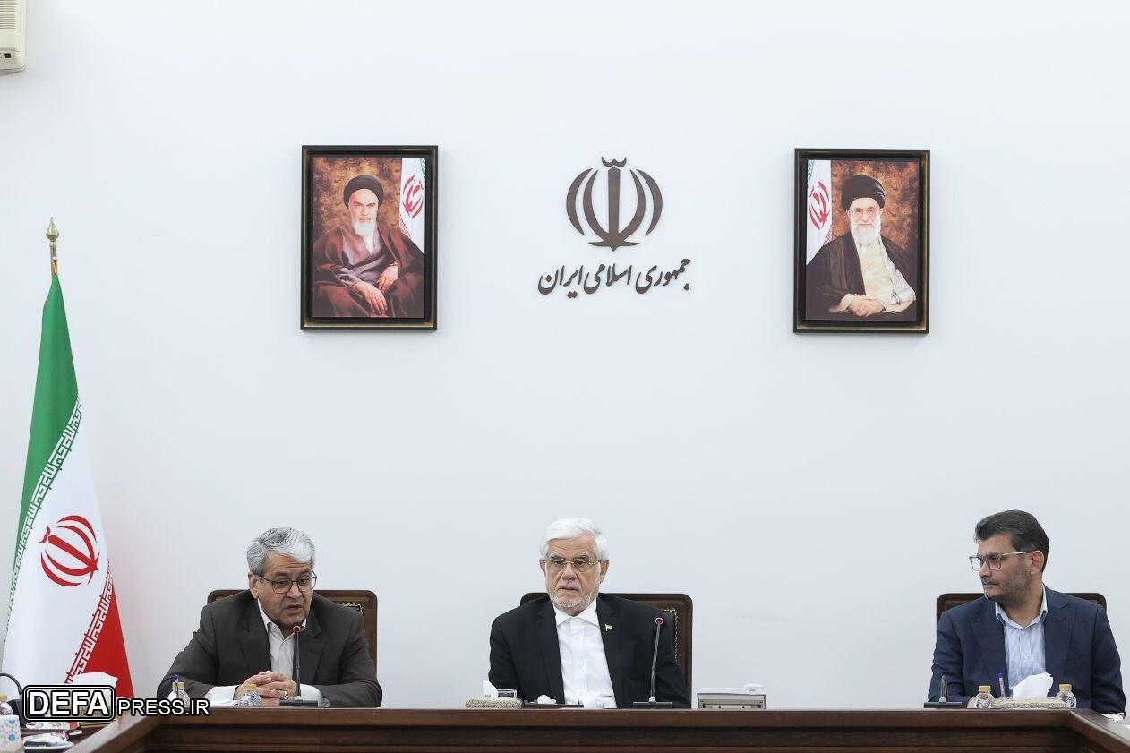 عارف: دولت حق ندارد خلاف منویات مردم کاری کند عارف: دولت حق ندارد خلاف منویات مردم کاری کند