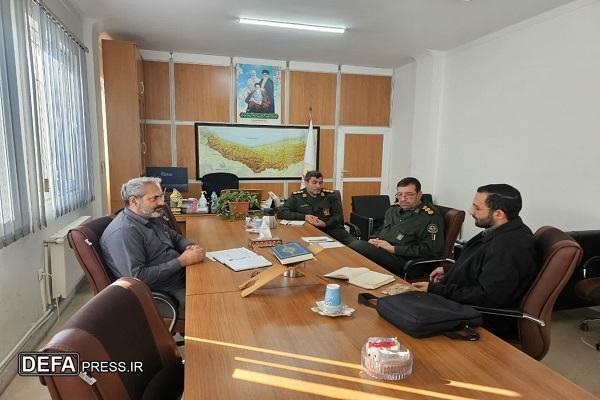 شهدا به فضای جامعه ما نشاط معنوی و بصیرت می‌دهند