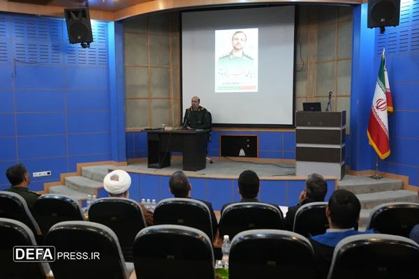 سپاه البرز در مسیر شکلگیری الگوی «سپاه قرآنی و کارآمد» سپاه البرز در مسیر شکلگیری الگوی «سپاه قرآنی و کارآمد»