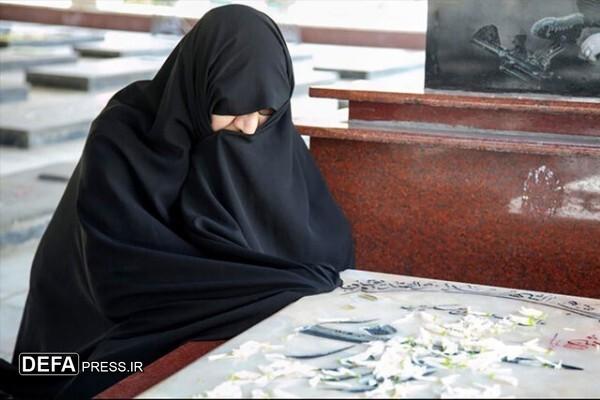 مادر شهید «قیامعلی احمدی» دار فانی را وداع گفت مادر شهید «قیامعلی احمدی» دار فانی را وداع گفت