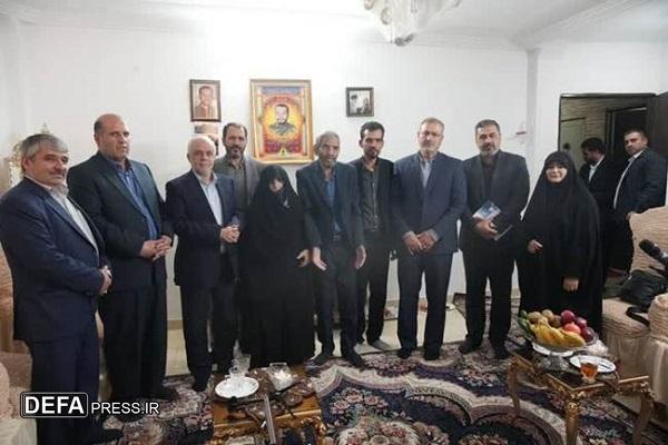 اوحدی: خواسته خانوادههای شهدای اقتدار، دفاع از آرمانهای شهدا است اوحدی: خواسته خانوادههای شهدای اقتدار، دفاع از آرمانهای شهدا است