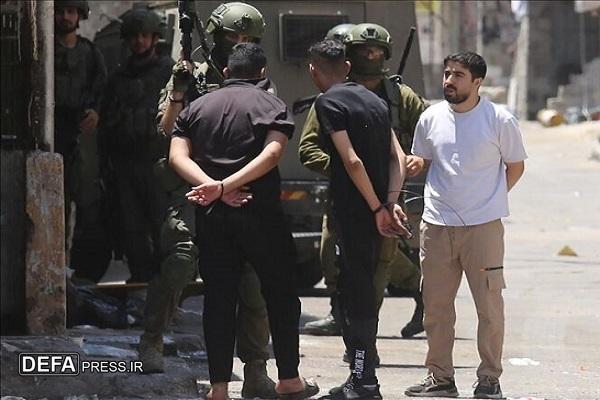 رژیم صهیونیستی صدها فلسطینی از جمله چند زن و کودک را در ماه اکتبر بازداشت کرده است رژیم صهیونیستی صدها فلسطینی از جمله چند زن و کودک را در ماه اکتبر بازداشت کرده است