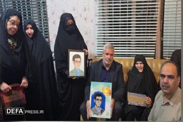 خادمان کانون ایثار و شهادت با خانواده شهید طالبی دیدار کردند