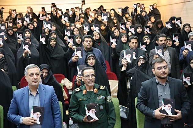 تصاویر/ برگزاری همایش «تجلی اخلاص از اربعین حسینی تا فاطمیه» در ارومیه