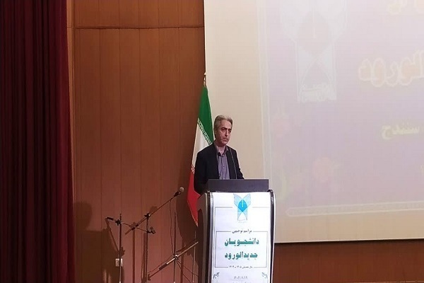 رییس دانشگاه آزاد سنندج: پیشرفت علمی با ایمان و اخلاق معنا پیدا می‌کند