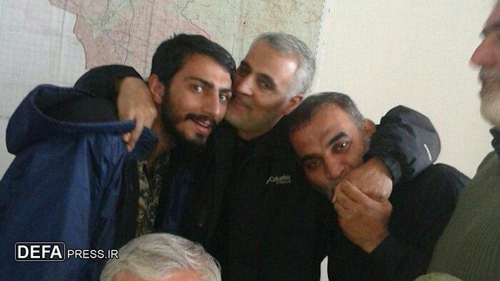 همین دو سه تومان بسه وگرنه همه رو می‌بخشی!