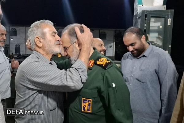 دیدار فرمانده سپاه کربلا با خانواده شهید «هاشم‌پور»+ تصاویر