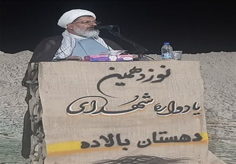 خون شهیدان فراتر از هر معیار مادی است