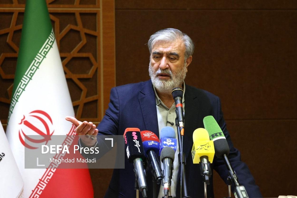 عزیزی: مجلس منابع مورد نیاز برای پیگیری پرونده‌های بین‌المللی را تامین می‌کند