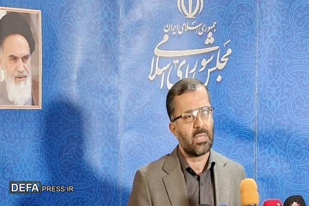 گودرزی: تغییر قیمت بنزین باید با تدبیر صورت گیرد