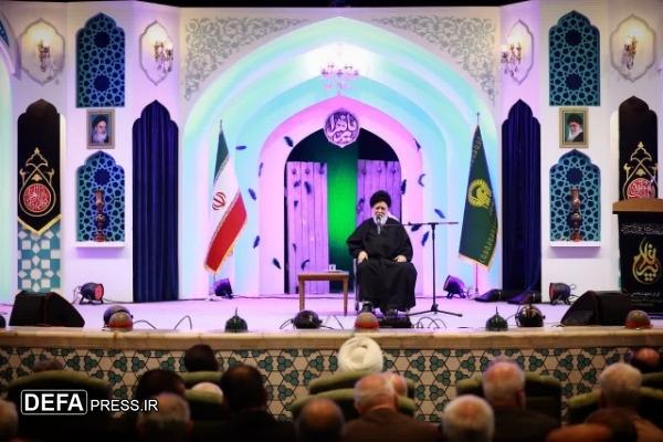 آیت الله علم الهدی: پیرغلام، زیباترین عنوان برای دلداده سیدالشهدا (ع) است