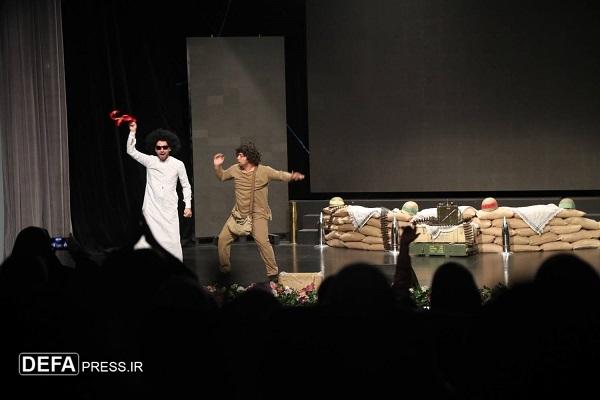 حضور پرشور دختران تهرانی در «از نیمکت تا خاکریز» حضور پرشور دختران تهرانی در «از نیمکت تا خاکریز»